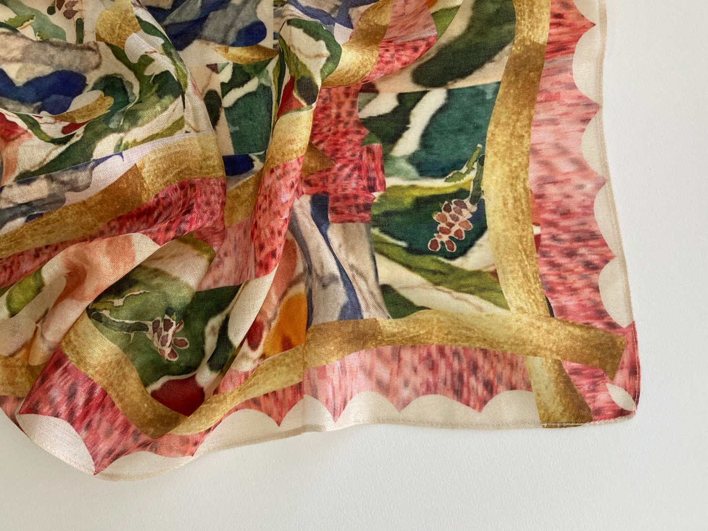 Scarf 67, "Flowers, Delftware" in Cotton+Linen